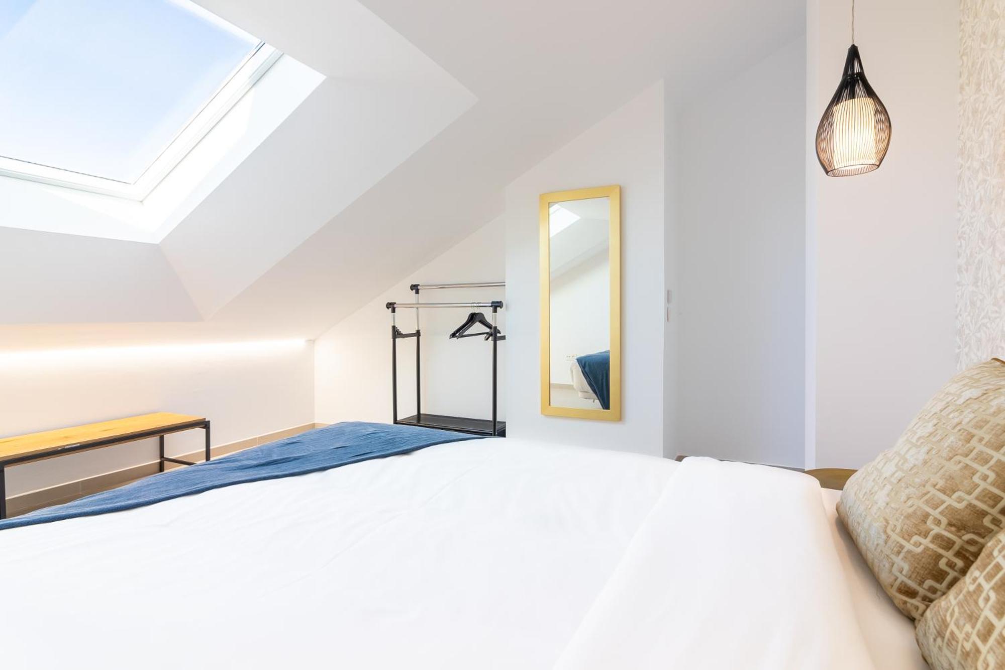 Malaga Center Flat Mariblanca 12 Sun & Terrace Boutique Apartment Ruang foto